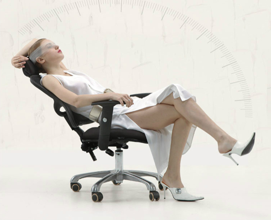 Sử dụng ghế lưới văn phòng – giải pháp giảm căng thẳng, mệt mỏi 